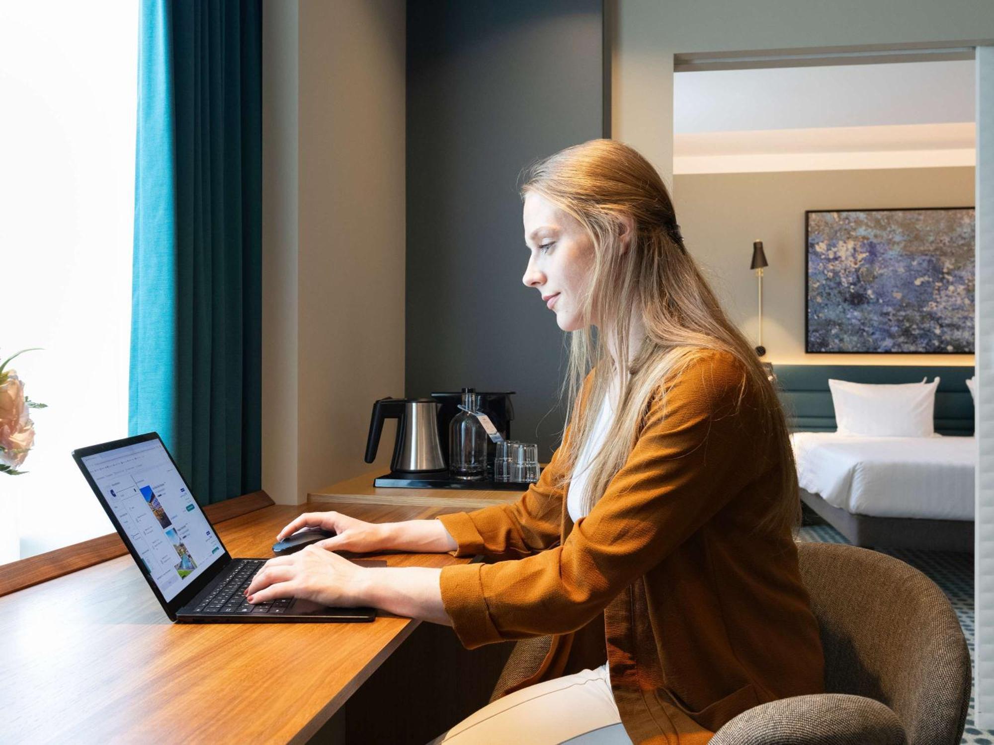 Novotel Luxembourg Kirchberg Esterno foto