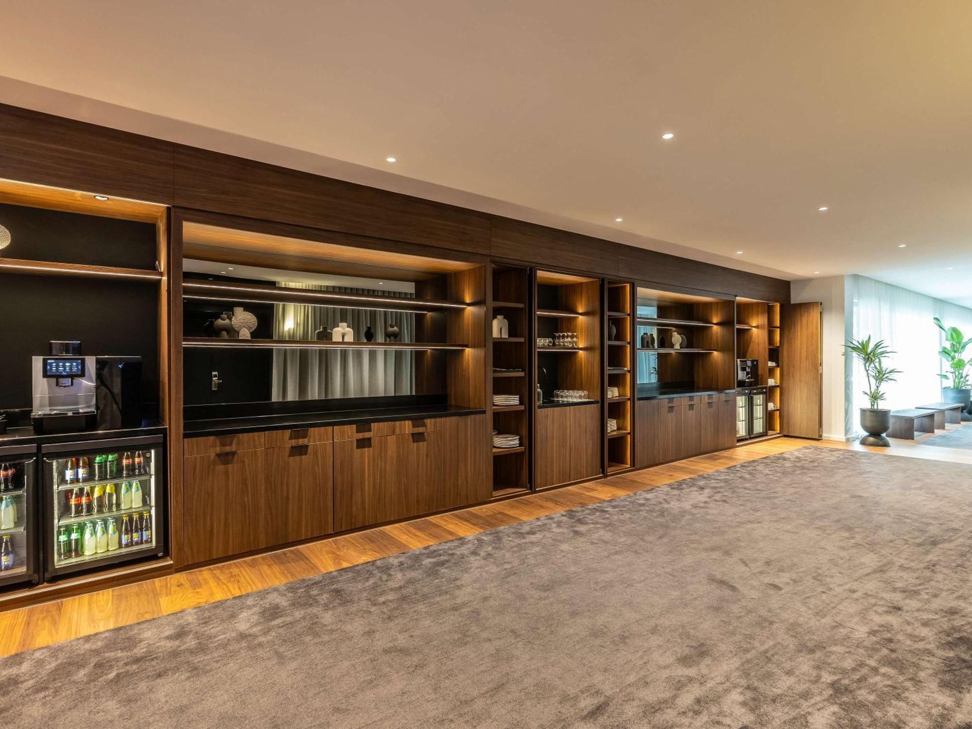 Novotel Luxembourg Kirchberg Esterno foto
